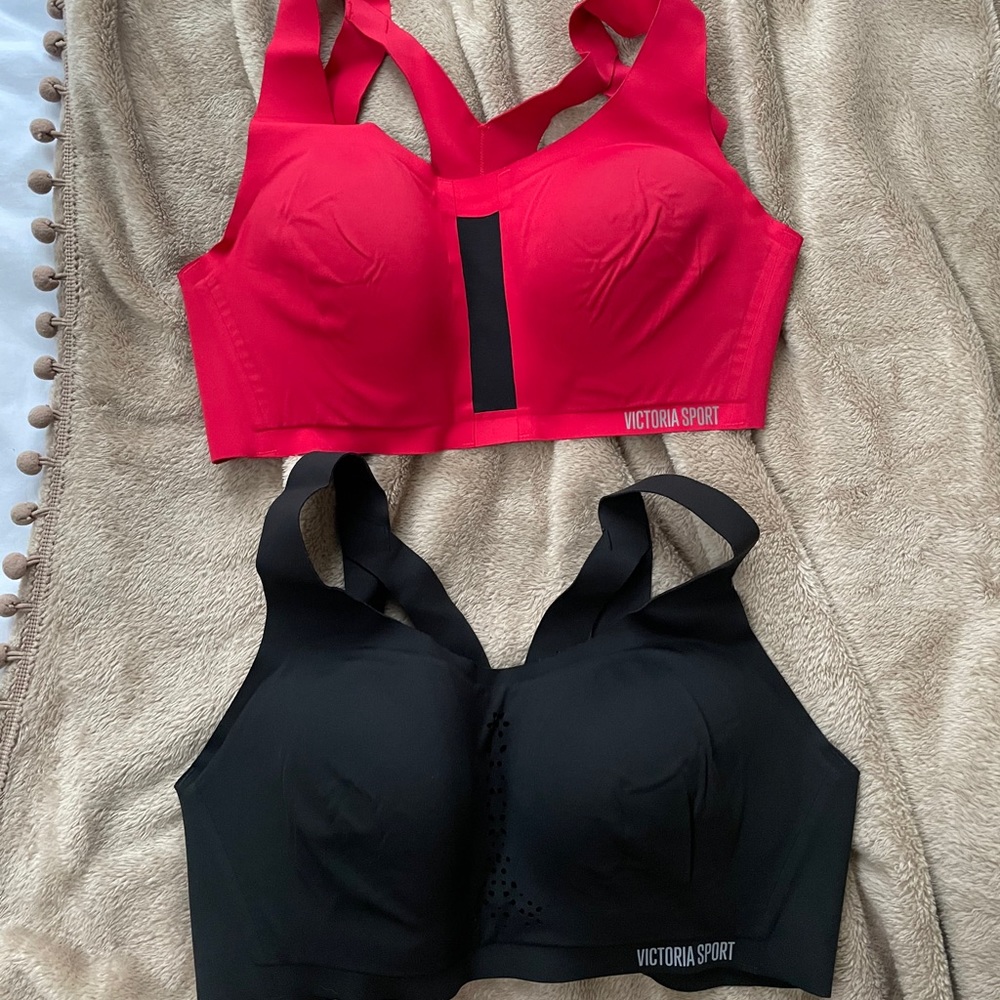 Victoria’s Secret Sport Angel Max sports bras